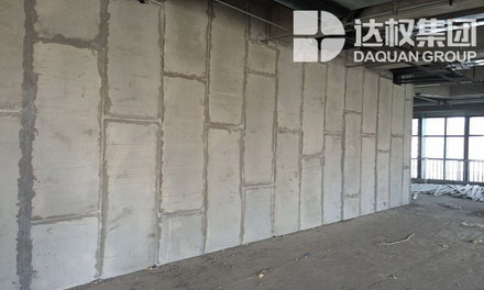 GRC輕質隔墻板抹灰時的注意事項和操作